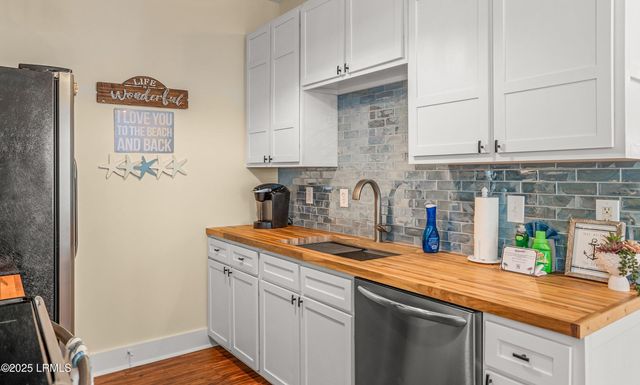 1522 Old Shell Road, Port Royal, SC 29935