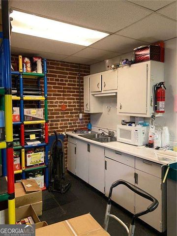 136 Walker Street SW, Atlanta, GA 30313