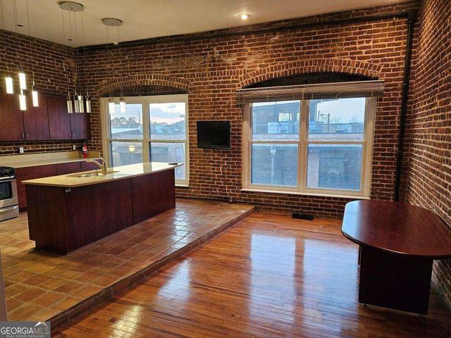 136 Walker Street SW, Atlanta, GA 30313