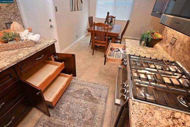 1812 1812 Baldwin Dr, Concord, CA 94519