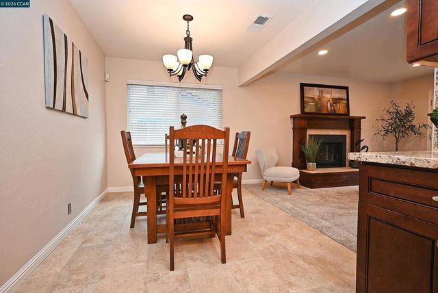 1812 1812 Baldwin Dr, Concord, CA 94519