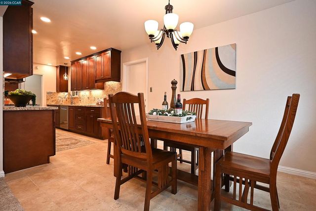 1812 1812 Baldwin Dr, Concord, CA 94519