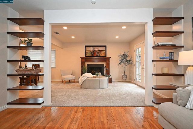 1812 1812 Baldwin Dr, Concord, CA 94519