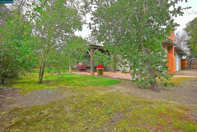 1812 1812 Baldwin Dr, Concord, CA 94519