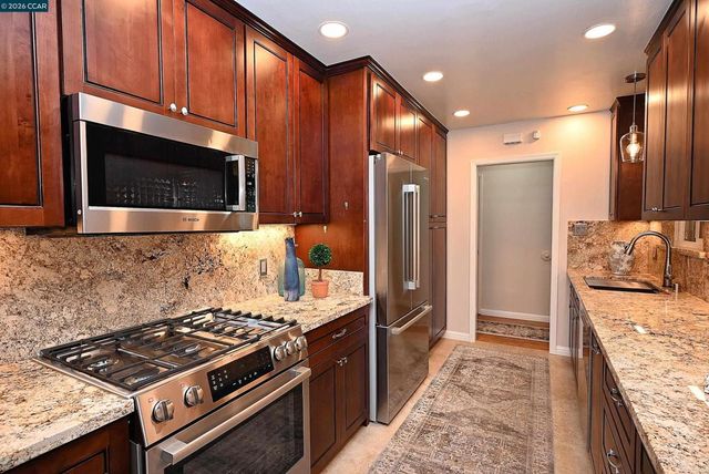 1812 1812 Baldwin Dr, Concord, CA 94519