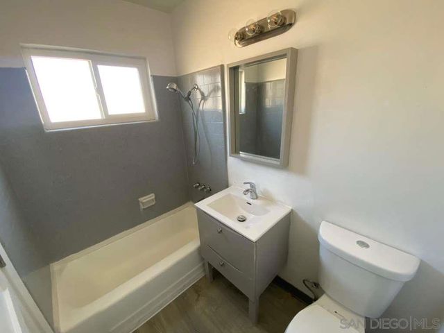 279 S Mollison Ave, El Cajon, CA 92020