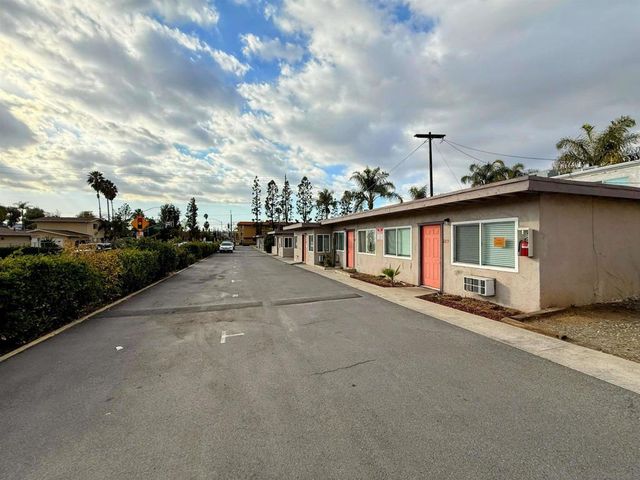 279 S Mollison Ave, El Cajon, CA 92020