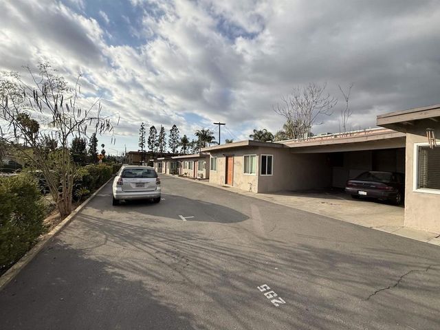 279 S Mollison Ave, El Cajon, CA 92020