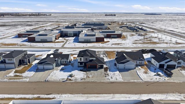 2216 44th Street S, Moorhead, MN 56560