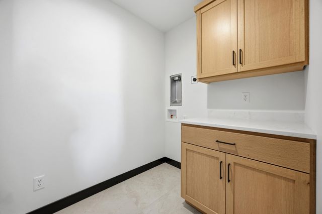 2216 44th Street S, Moorhead, MN 56560