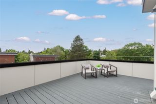 6219 9th Avenue NE, Seattle, WA 98115