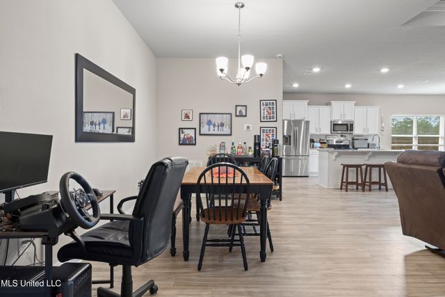 11672 Talla Drive, Ocean Springs, MS 39564