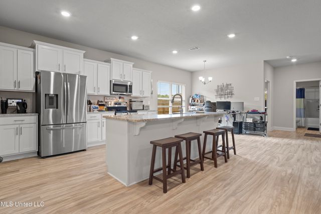 11672 Talla Drive, Ocean Springs, MS 39564