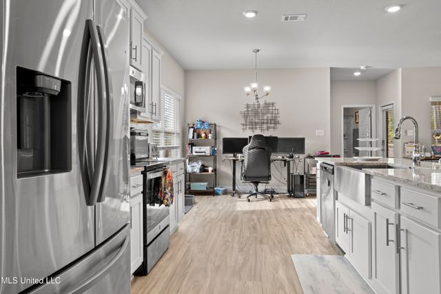 11672 Talla Drive, Ocean Springs, MS 39564