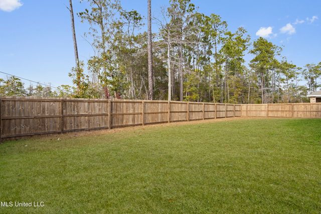 11672 Talla Drive, Ocean Springs, MS 39564