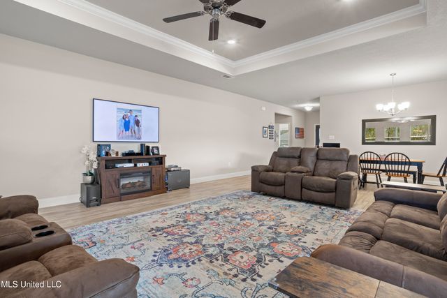 11672 Talla Drive, Ocean Springs, MS 39564