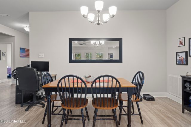 11672 Talla Drive, Ocean Springs, MS 39564