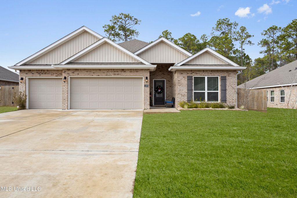 11672 Talla Drive, Ocean Springs, MS 39564