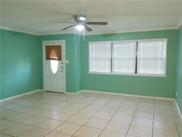 4822 Mokry Dr, Corpus Christi, TX 78415