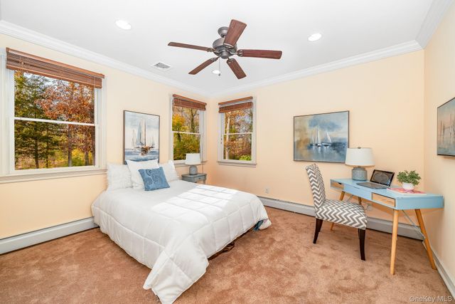 23 Willoughby Path, East Northport, NY 11731