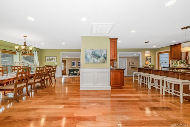 23 Willoughby Path, East Northport, NY 11731