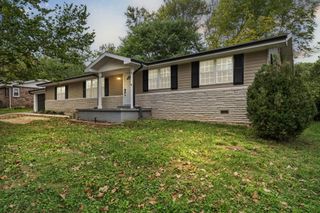 905 South 3rd Avenue, Ozark, MO 65721