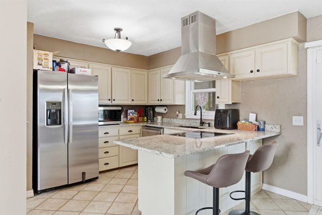 719 E Westchester Court, Springfield, MO 65810