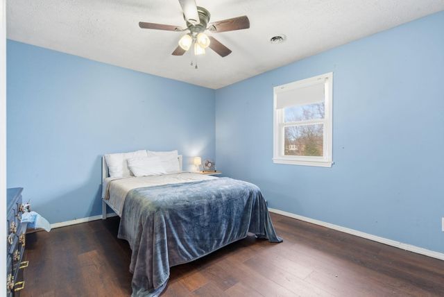 719 E Westchester Court, Springfield, MO 65810