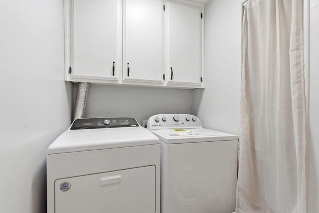 719 E Westchester Court, Springfield, MO 65810