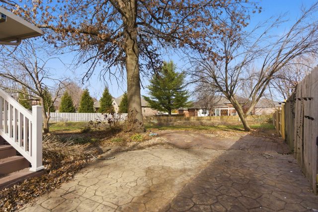 719 E Westchester Court, Springfield, MO 65810