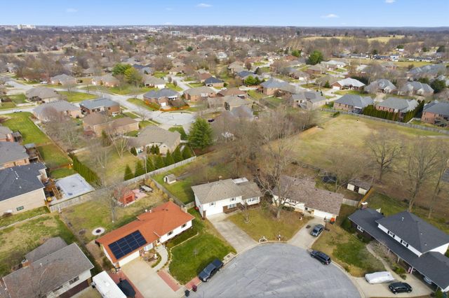 719 E Westchester Court, Springfield, MO 65810