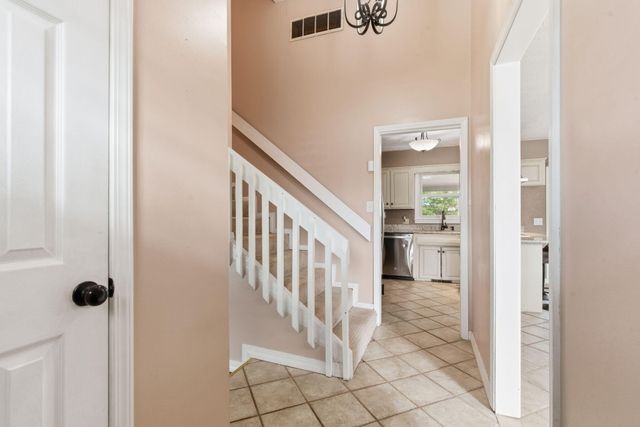 719 E Westchester Court, Springfield, MO 65810