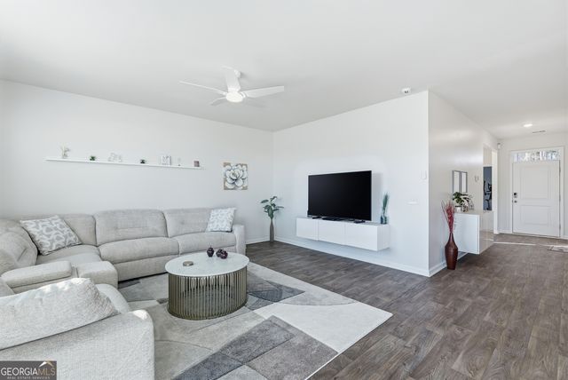 160 Troupe Drive, Savannah, GA 31407