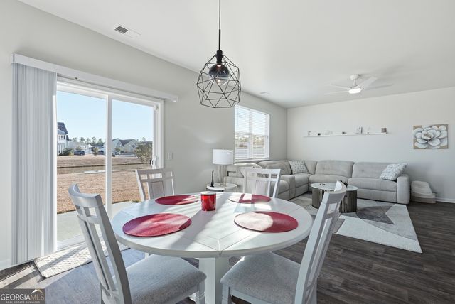 160 Troupe Drive, Savannah, GA 31407