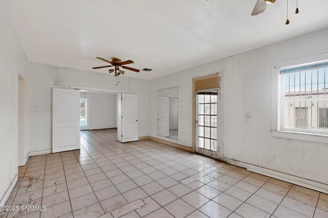 446 S San Pedro Street, Las Cruces, NM 88001