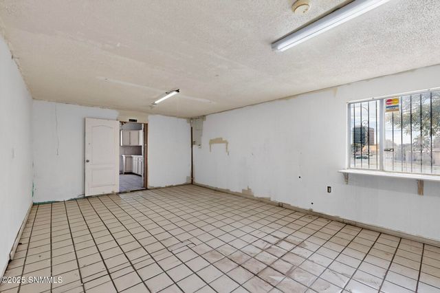 446 S San Pedro Street, Las Cruces, NM 88001