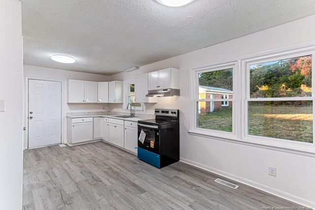 922 Rancho Drive, Fayetteville, NC 28303