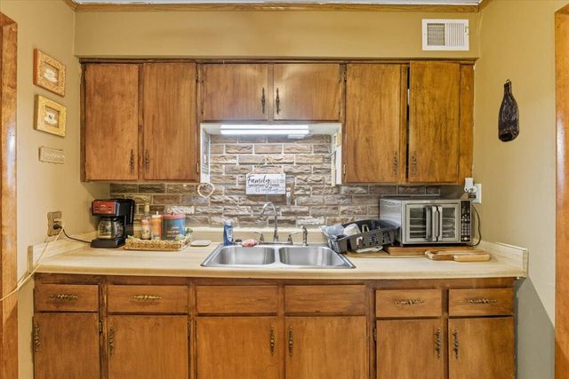 3218 7TH Avenue, Council Bluffs, IA 51501