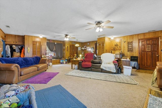 3218 7TH Avenue, Council Bluffs, IA 51501