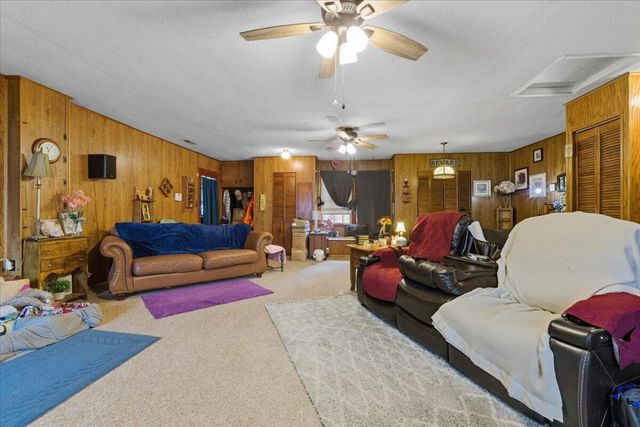 3218 7TH Avenue, Council Bluffs, IA 51501