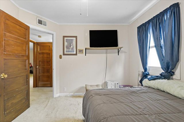 3218 7TH Avenue, Council Bluffs, IA 51501