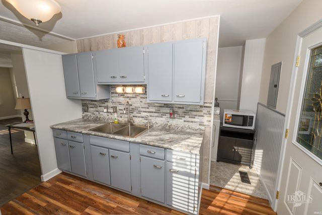 6218 W Penrod Road, Muncie, IN 47304