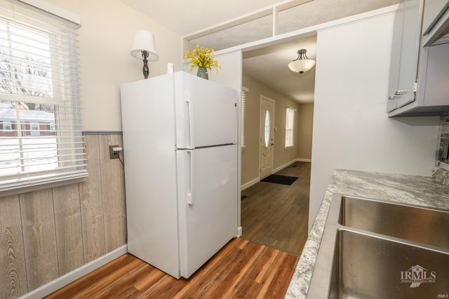 6218 W Penrod Road, Muncie, IN 47304