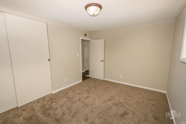 6218 W Penrod Road, Muncie, IN 47304