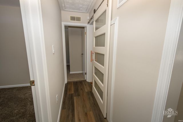 6218 W Penrod Road, Muncie, IN 47304