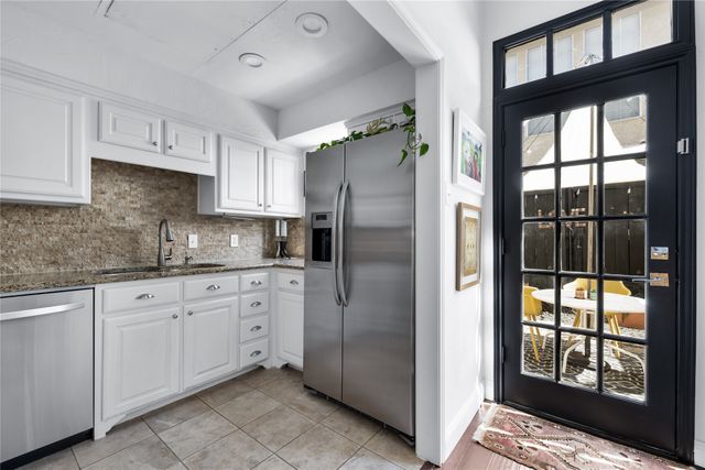 4517 Holland Avenue 105, Dallas, TX 75219