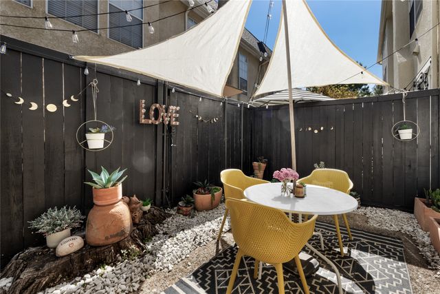 4517 Holland Avenue 105, Dallas, TX 75219