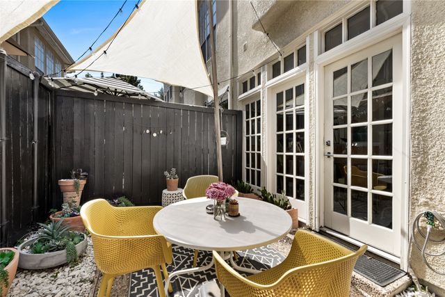 4517 Holland Avenue 105, Dallas, TX 75219