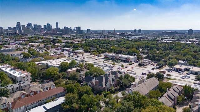 4517 Holland Avenue 105, Dallas, TX 75219