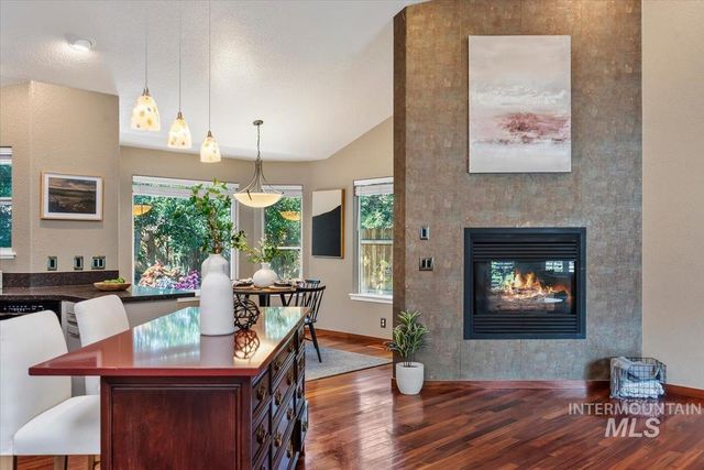 5695 S Kalmia, Boise, ID 83716